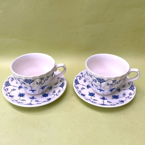 Vintage blue/white Churchill fine china tea cup with saucer set of two